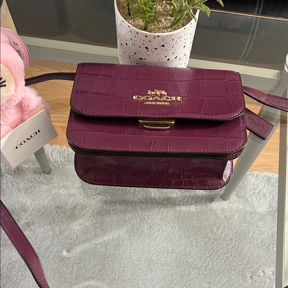 Coach Plum Croc-Embossed Crossbody Bag - Picture 5 of 14